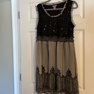 NWOT- sleeveless dress